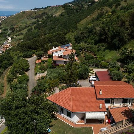 Villa Desideria A Pizzoピッツォ エクステリア 写真